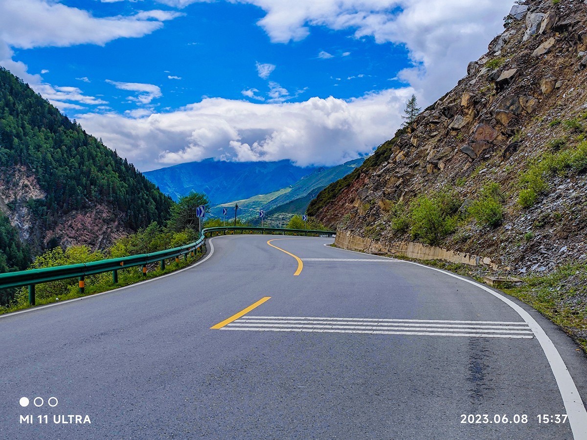 上海～成都～拉萨骑游随拍（54）恭祝星空(中国)的摄友们新年快乐！
