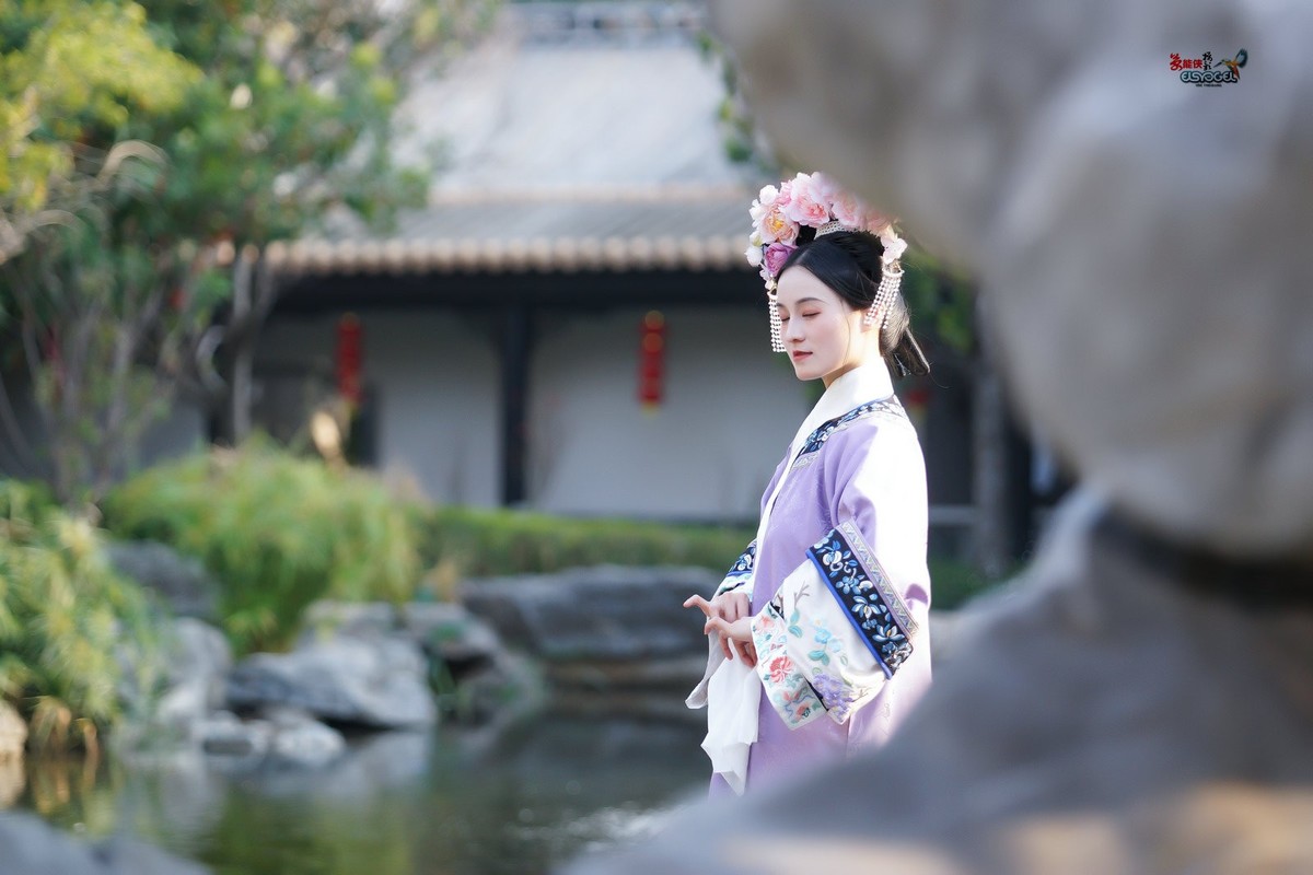 【紫禁城格格美女】---沛阳