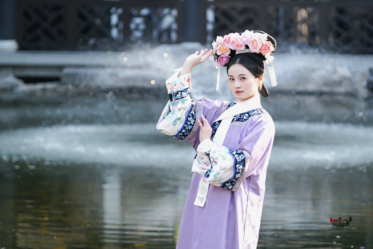 【紫禁城格格美女】---沛阳