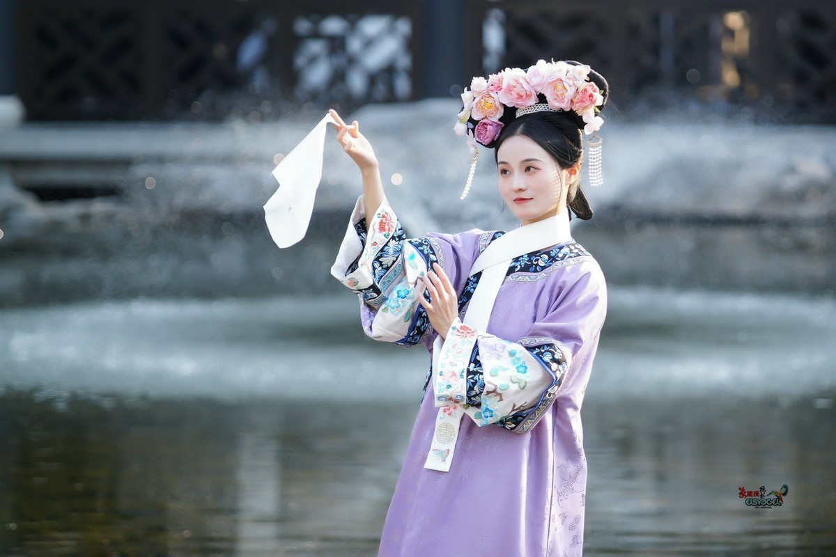 【紫禁城格格美女】---沛阳