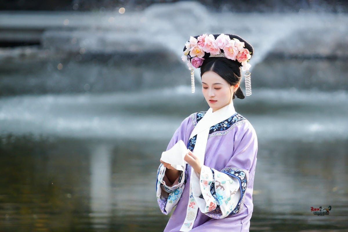 【紫禁城格格美女】---沛阳