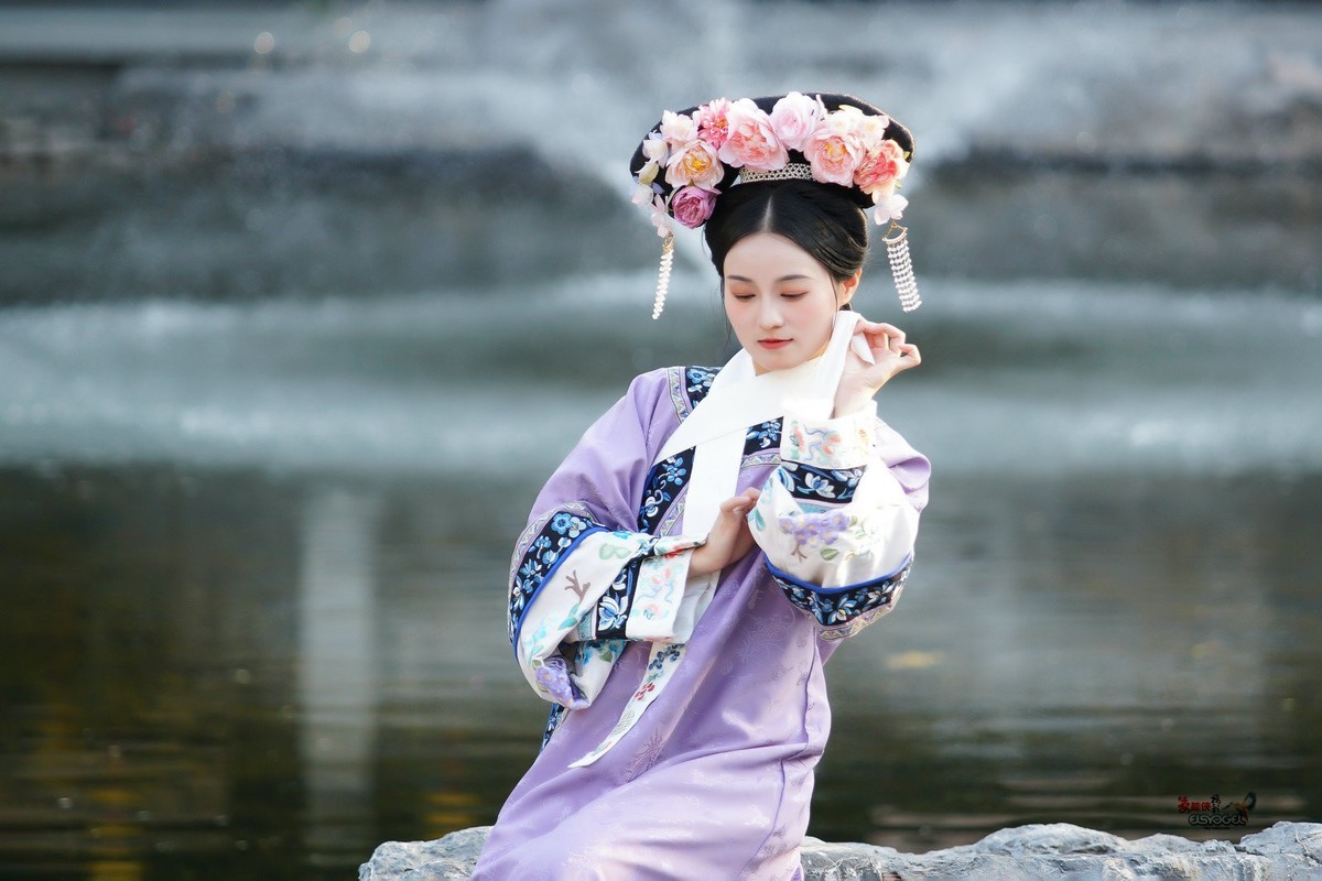 【紫禁城格格美女】---沛阳