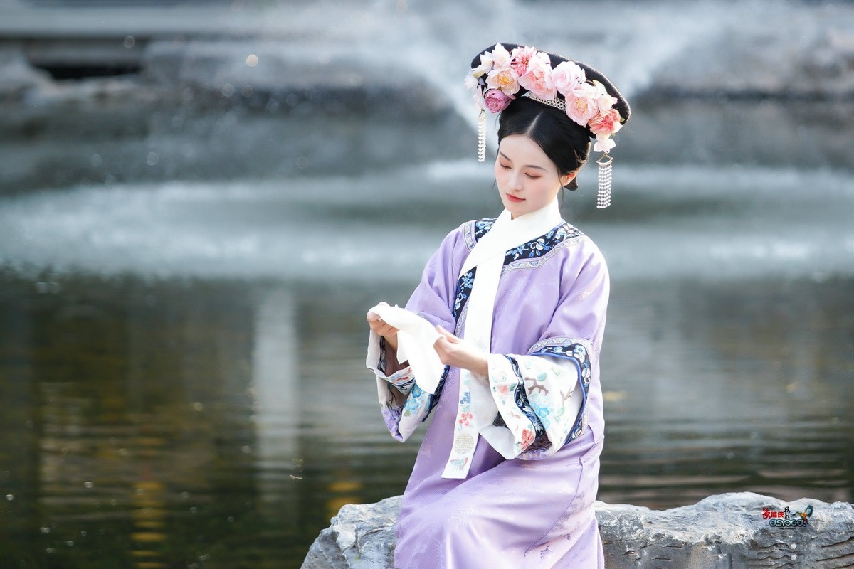 【紫禁城格格美女】---沛阳