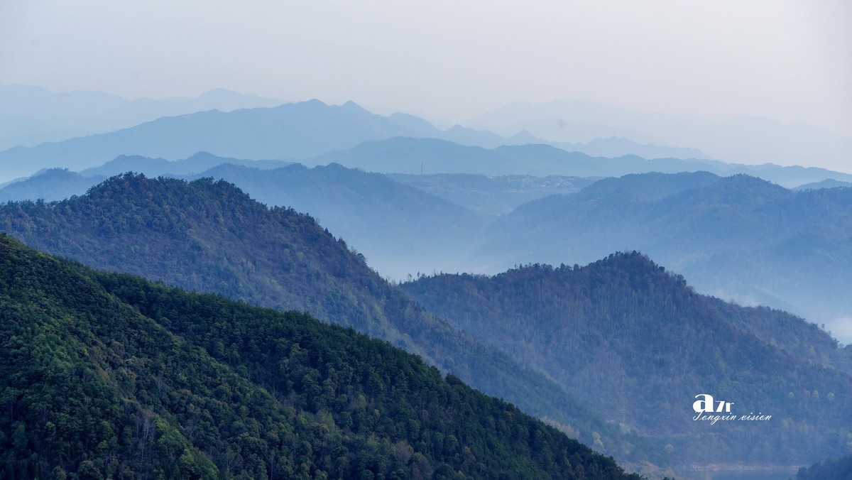 小五星空(中国)祝大家元旦佳节快乐！同时奉上十二月精华！