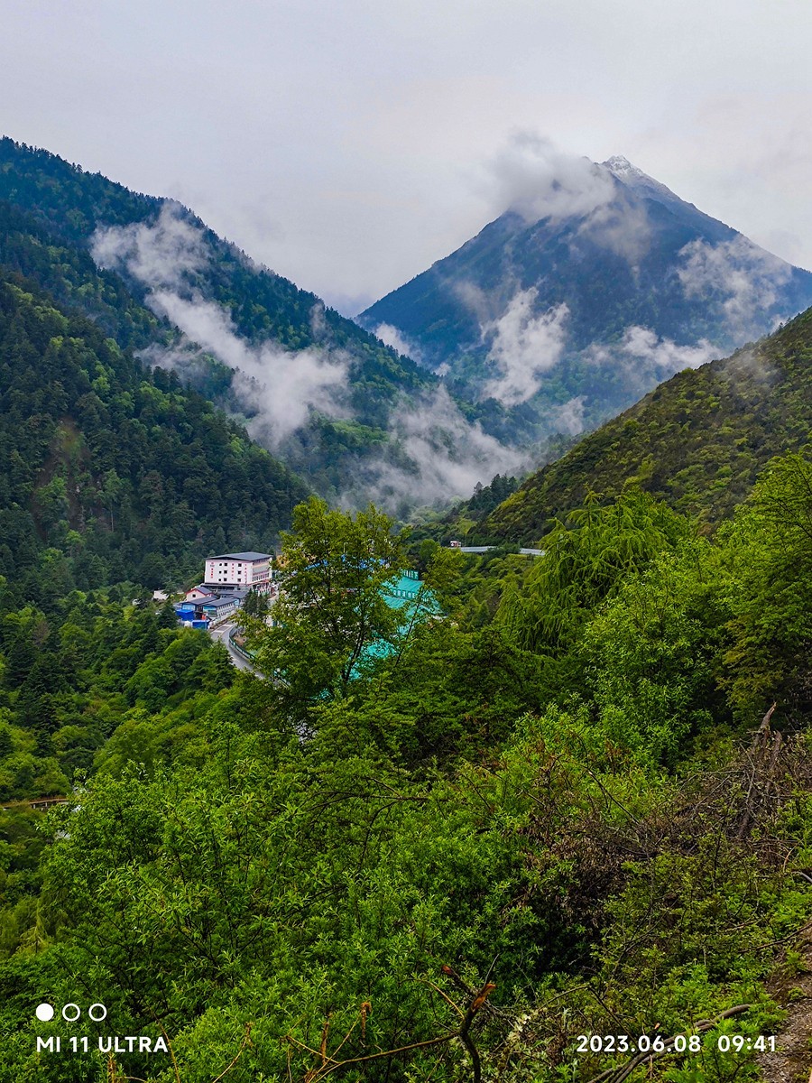 上海～成都～拉萨骑游随拍（54）恭祝星空(中国)的摄友们新年快乐！