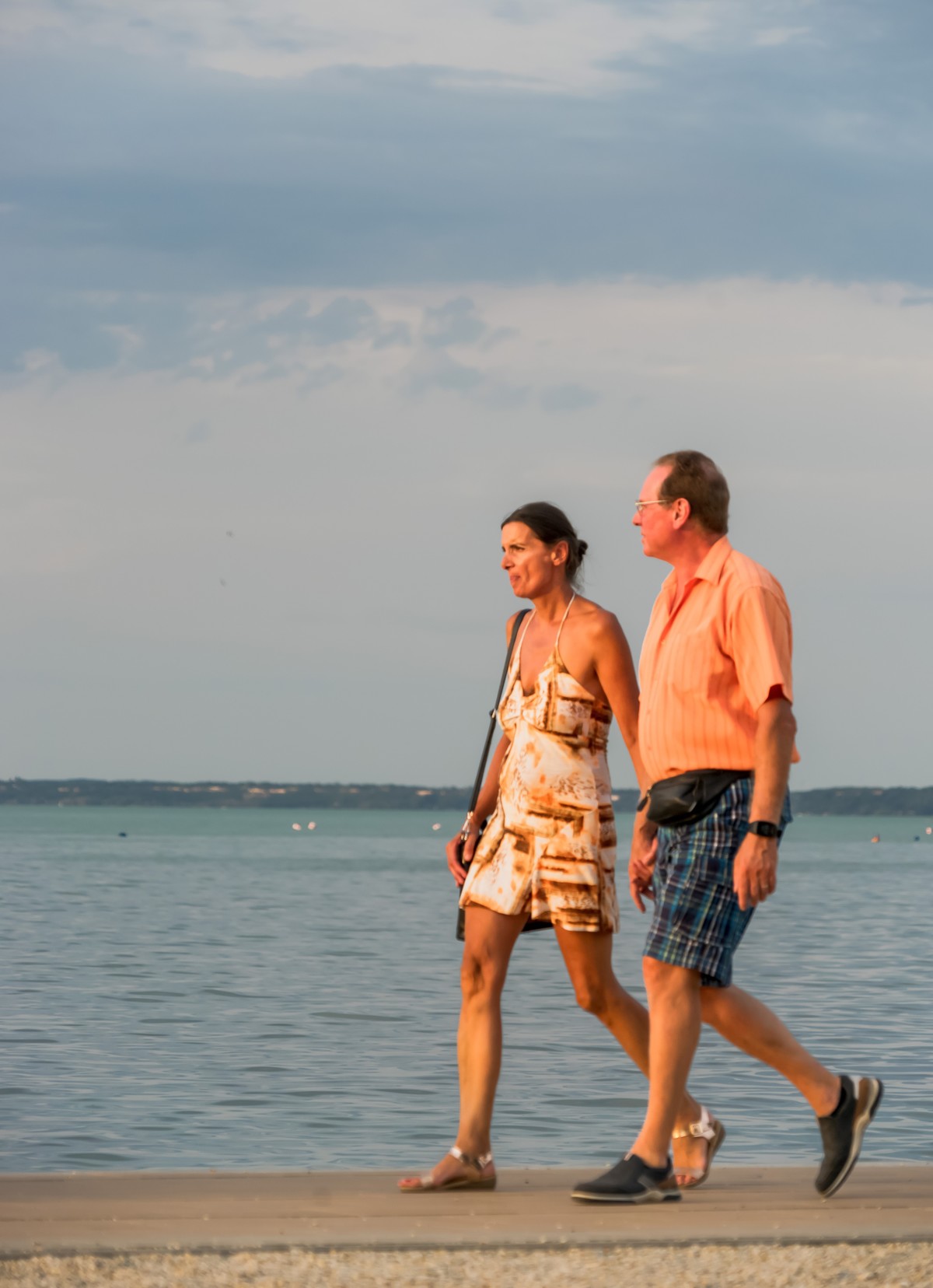 来也匆匆、去也匆匆