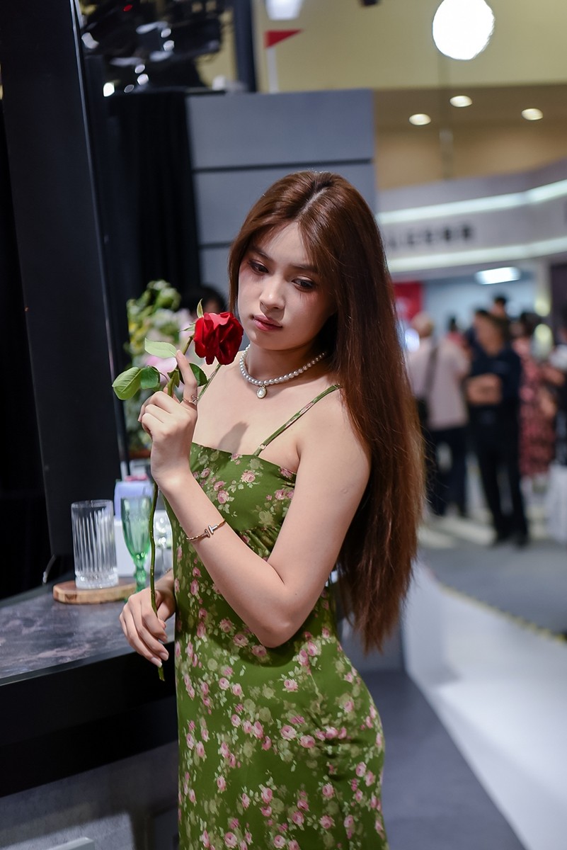 2025年第0379贴-展会人文纪实抓拍（0604）