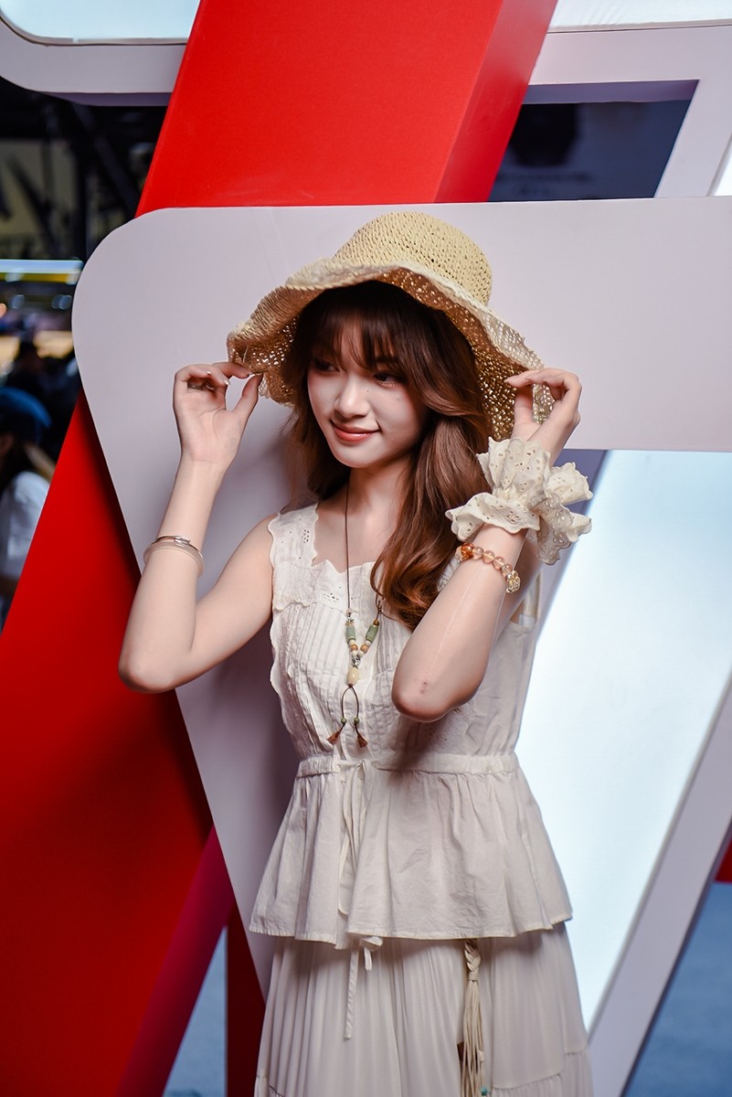 2025年第0381贴-展会人文纪实抓拍（0604）