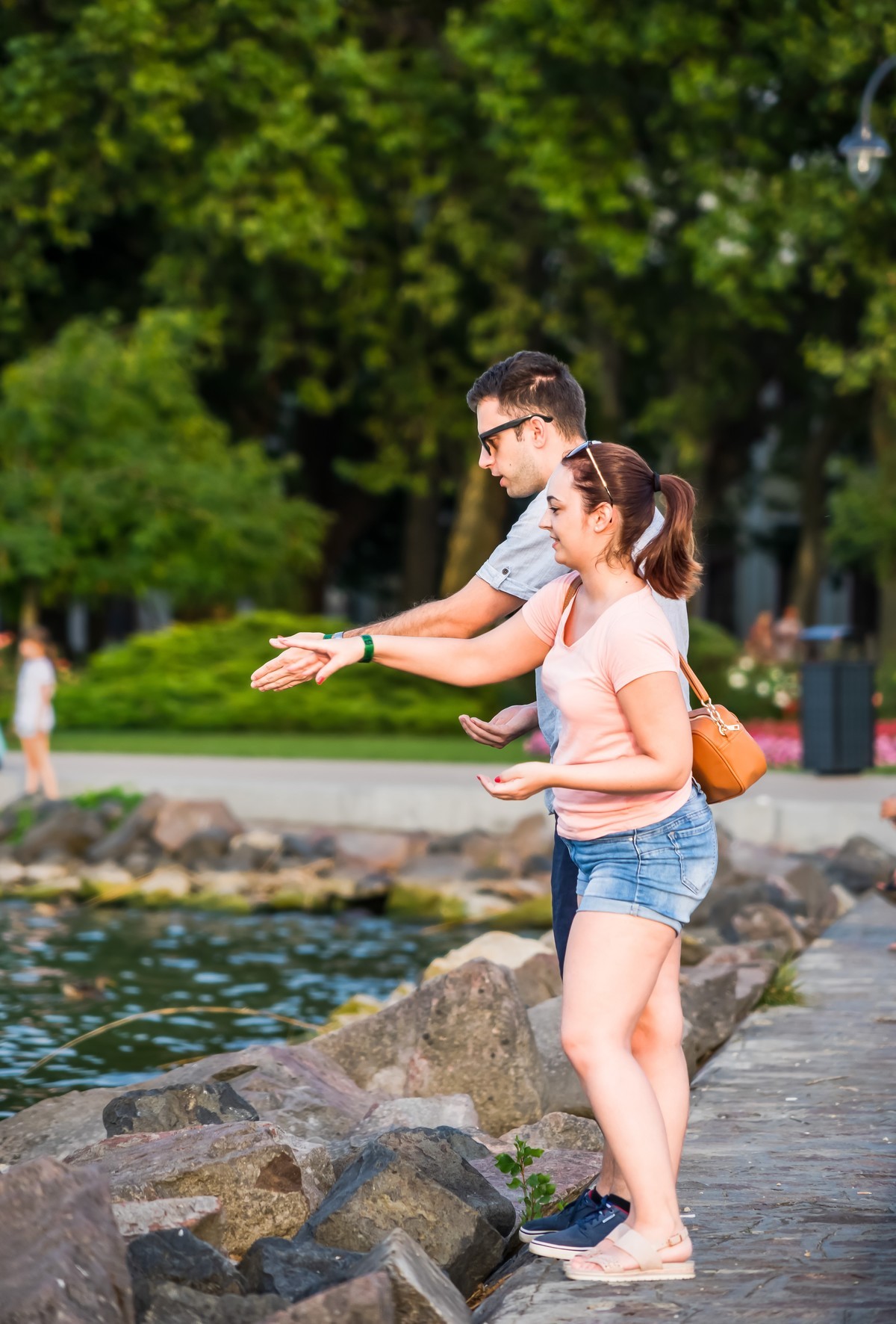 来也匆匆、去也匆匆