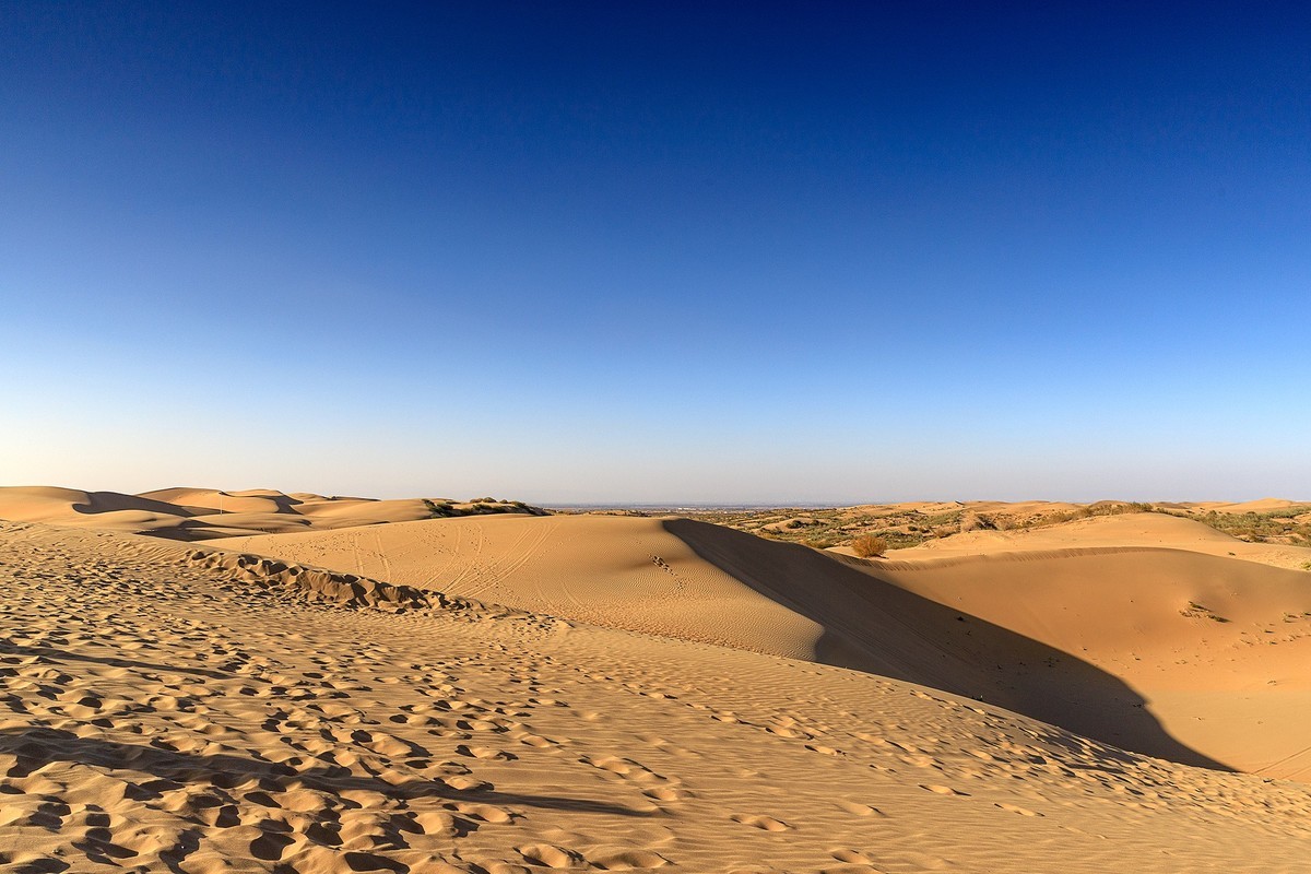 旅游记录：内蒙古 · 鄂尔多斯 · 银肯塔拉沙漠