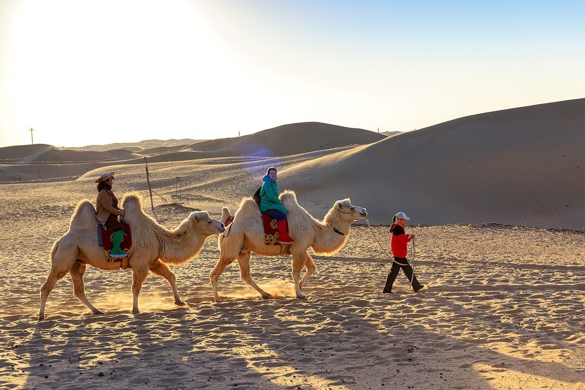 旅游记录：内蒙古 · 鄂尔多斯 · 银肯塔拉沙漠