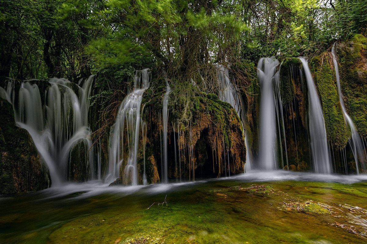 流光溢彩九寨沟