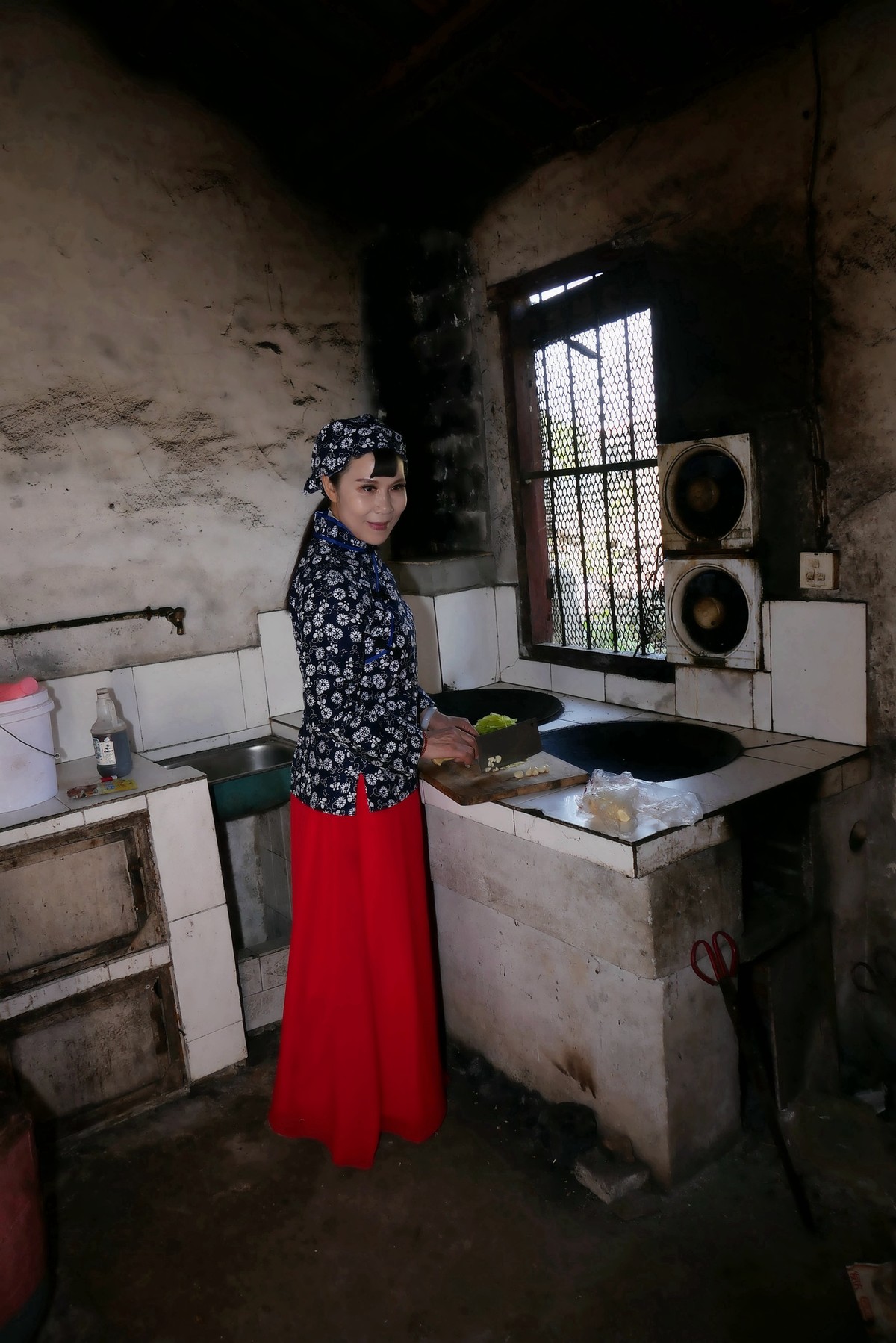 环境人像梅美女的黄陂乡村行