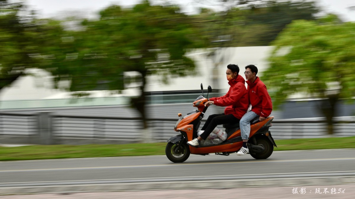 一组动态‘追焦摄影’