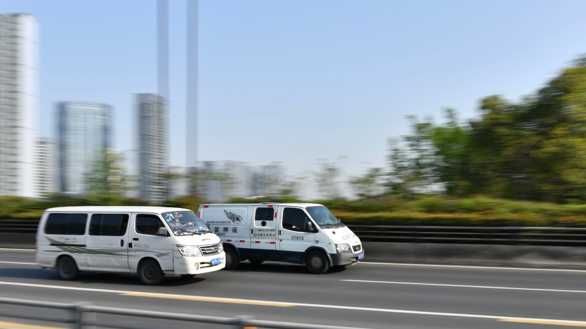 一组动态‘追焦摄影’