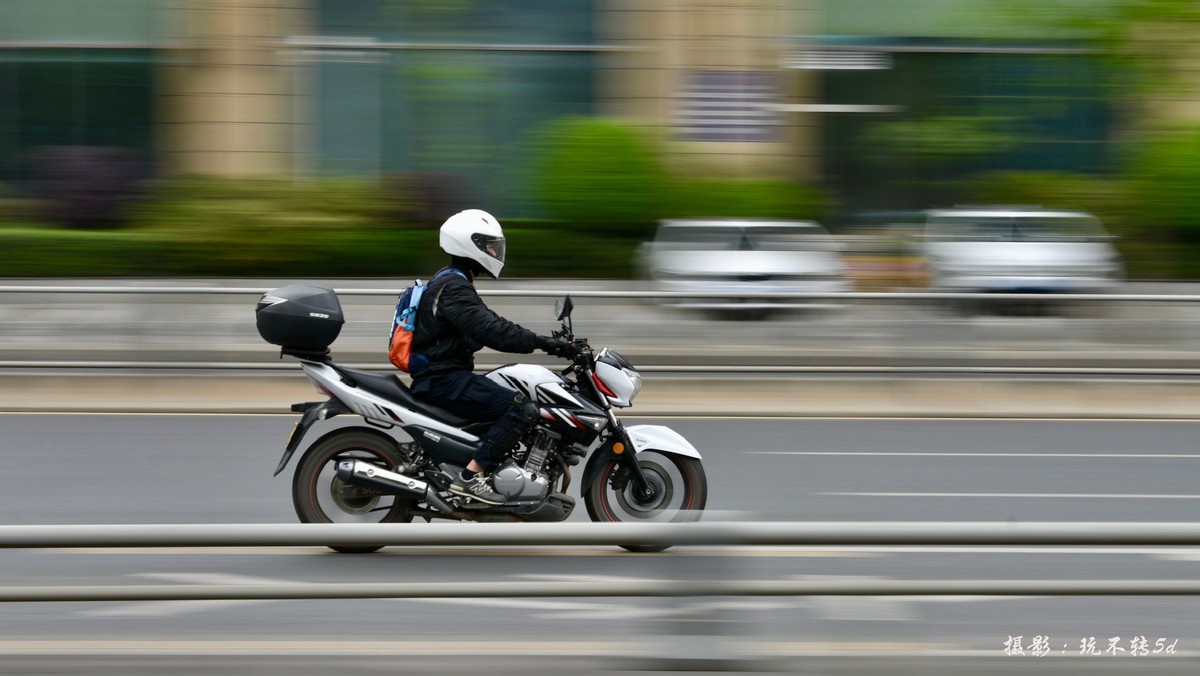 一组运动”追焦摄影“