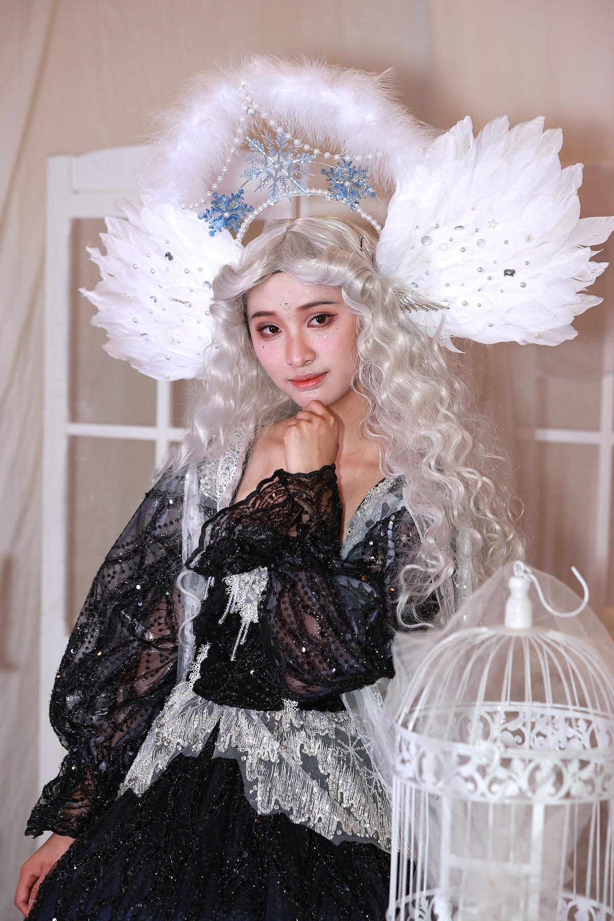 漂亮的角色扮演人像一组