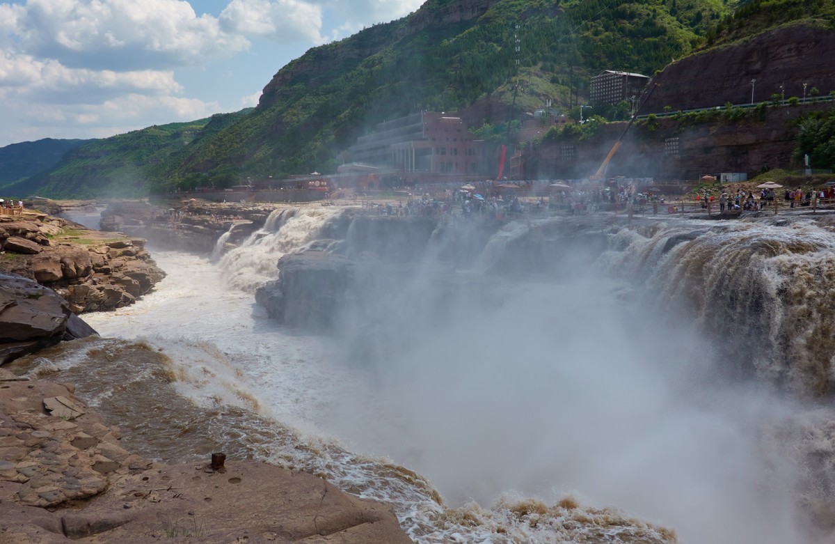 壶口瀑布--山西侧