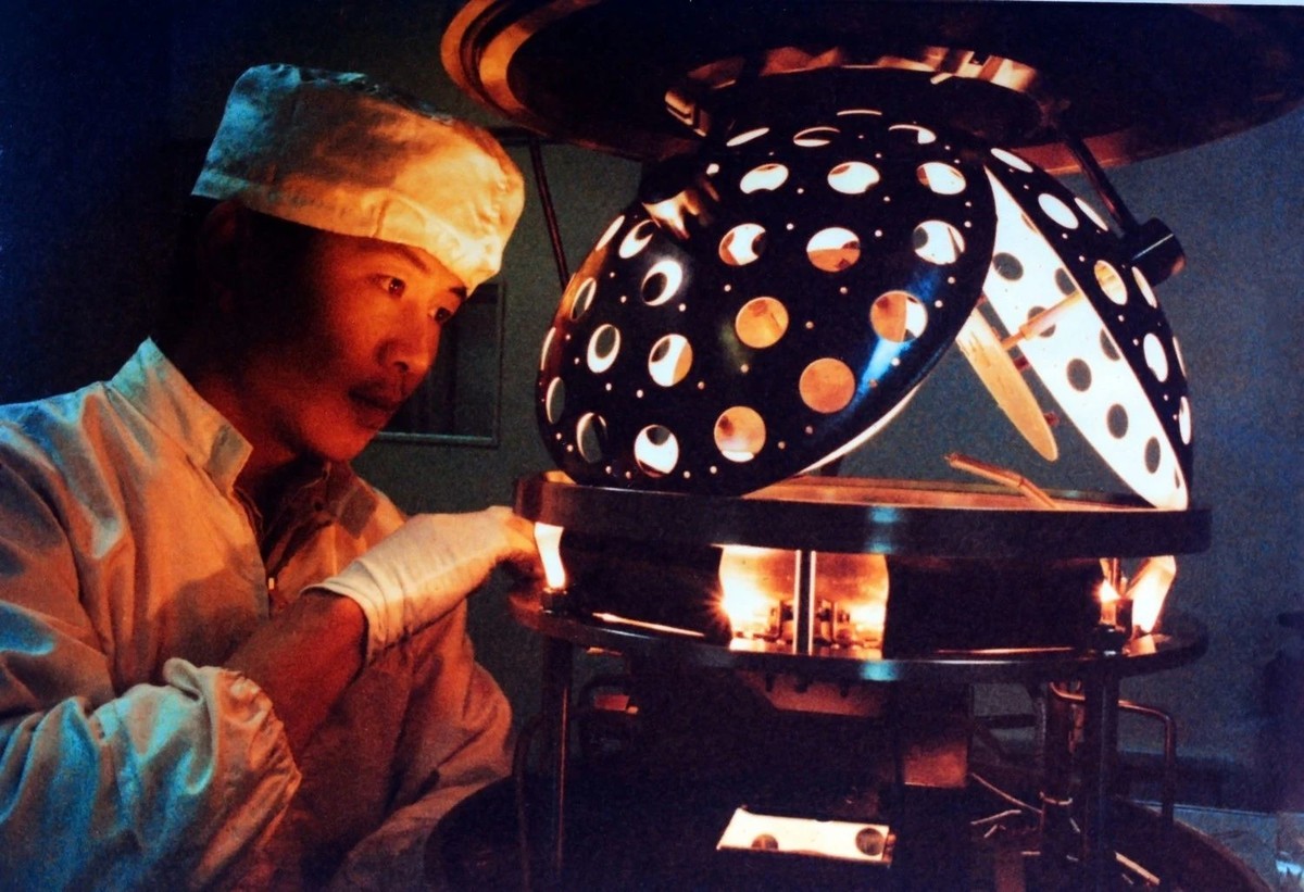 上世纪70年代的集成电路工厂