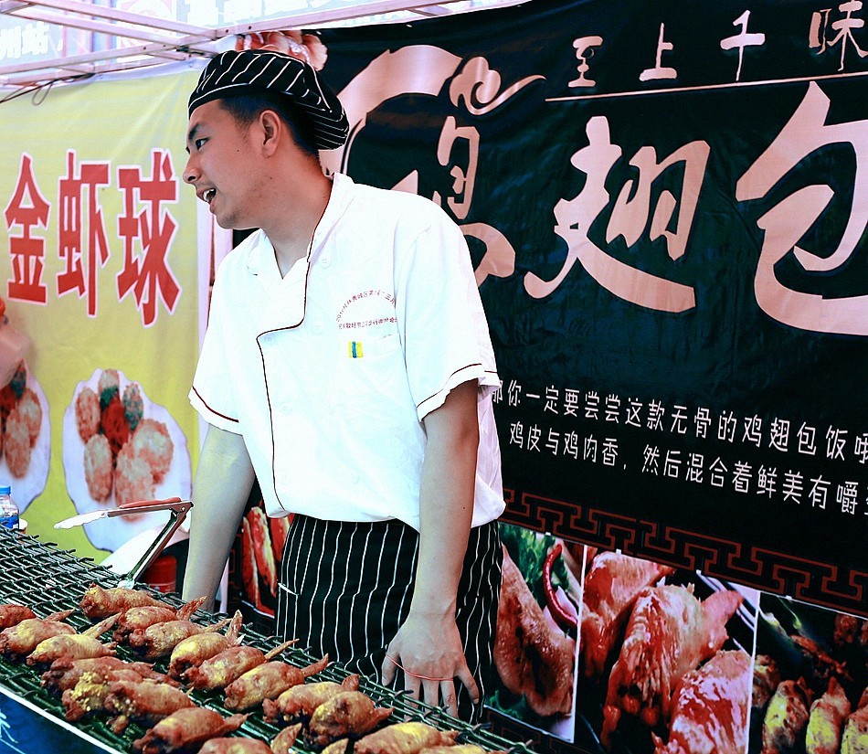 《不老松：纪实摄影》吃货展扫街：各种名吃大集合：真开胃啊！ (6)