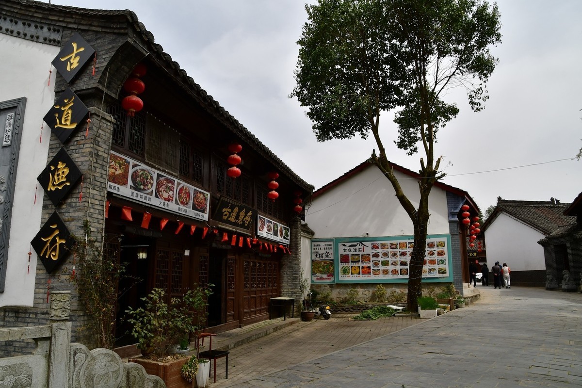 我只是把出去看到的随手记录下来（131）