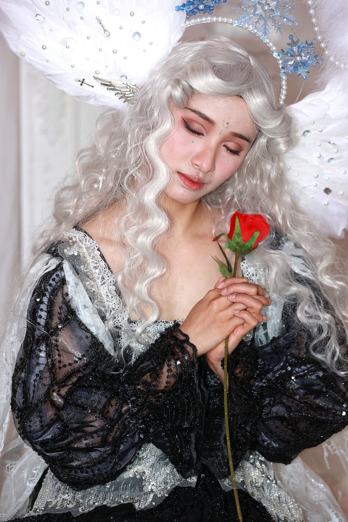 漂亮的角色扮演人像一组