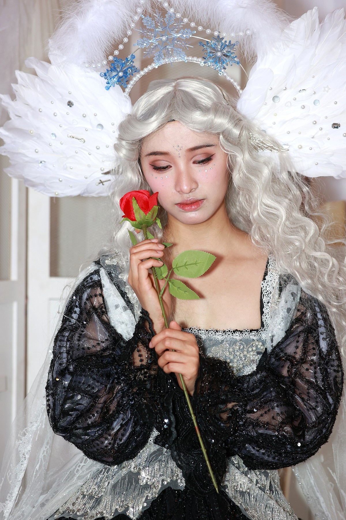 漂亮的角色扮演人像一组