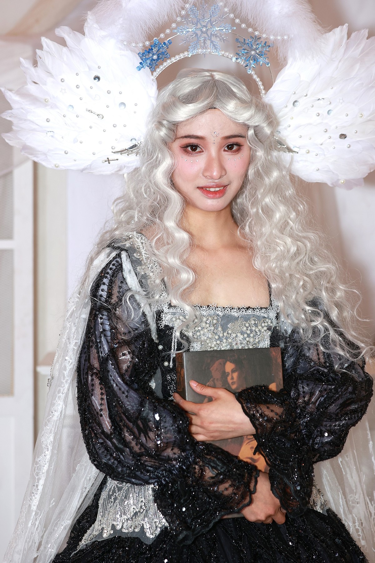 漂亮的角色扮演人像一组