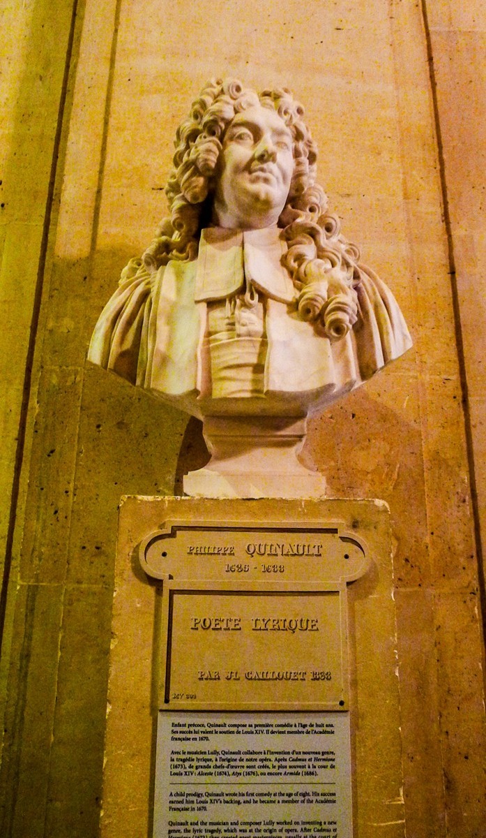 游览“法尔赛宫”