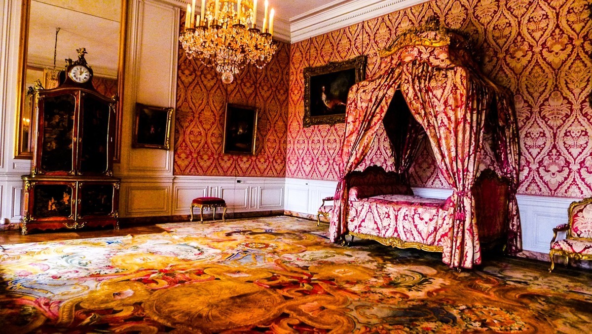 游览“法尔赛宫”