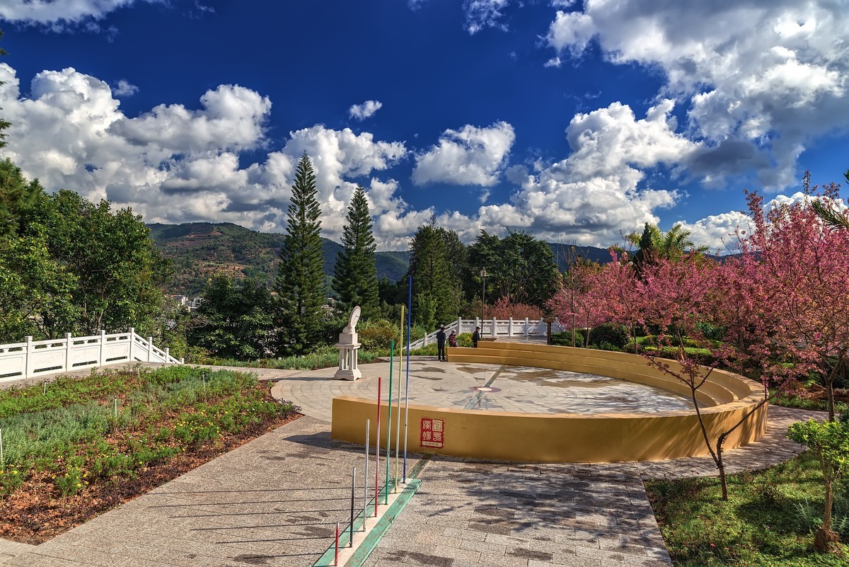 墨江北回归线标志园