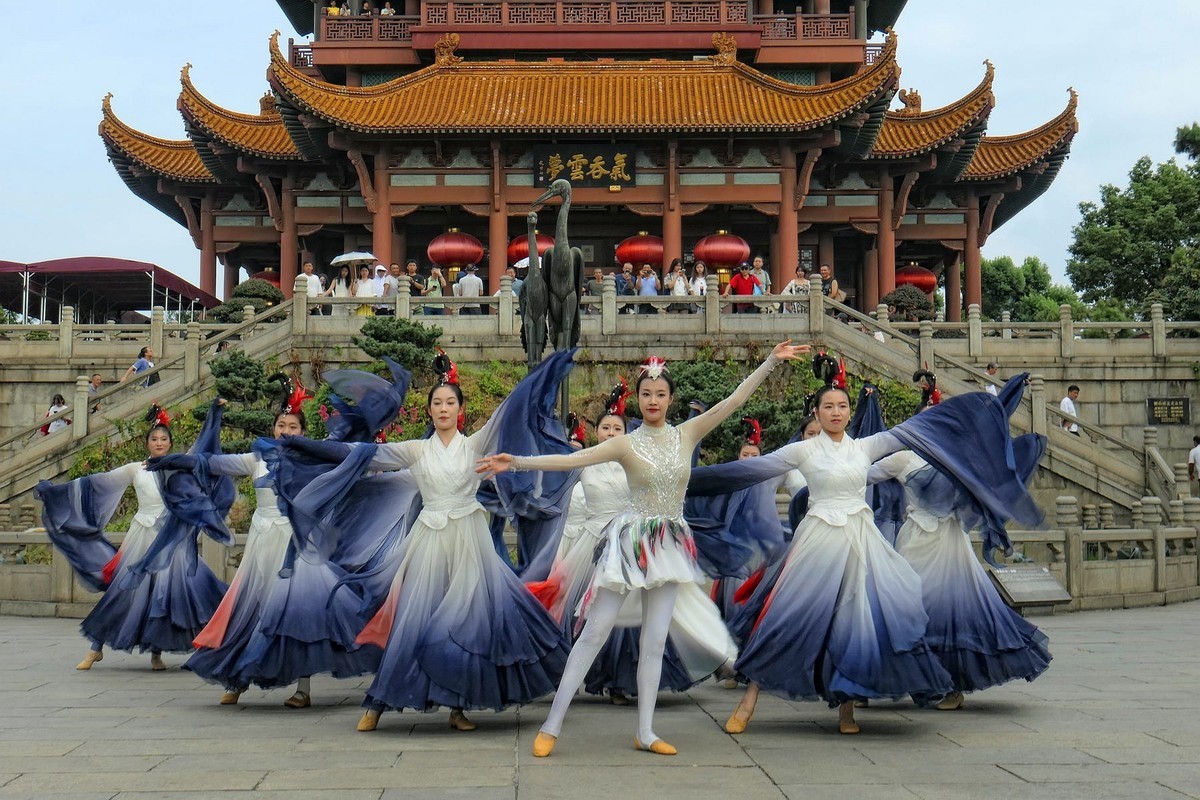 黄鹤楼舞蹈之三