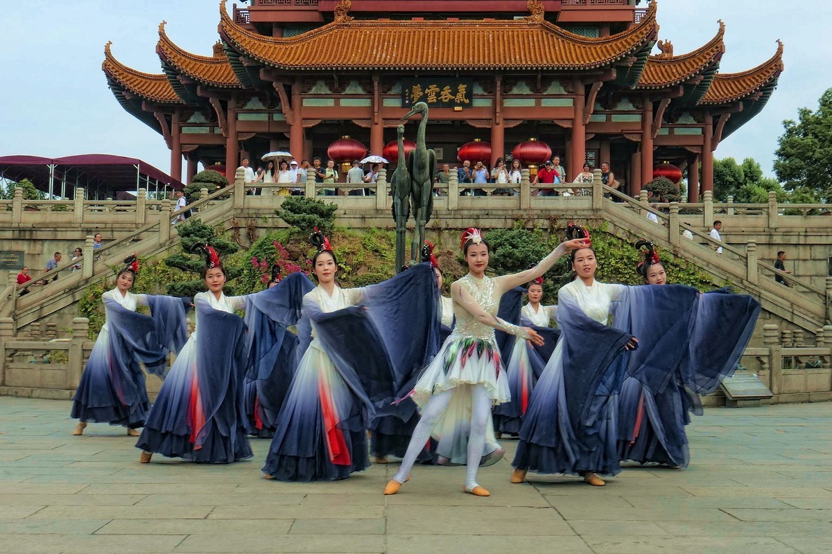 黄鹤楼舞蹈之三