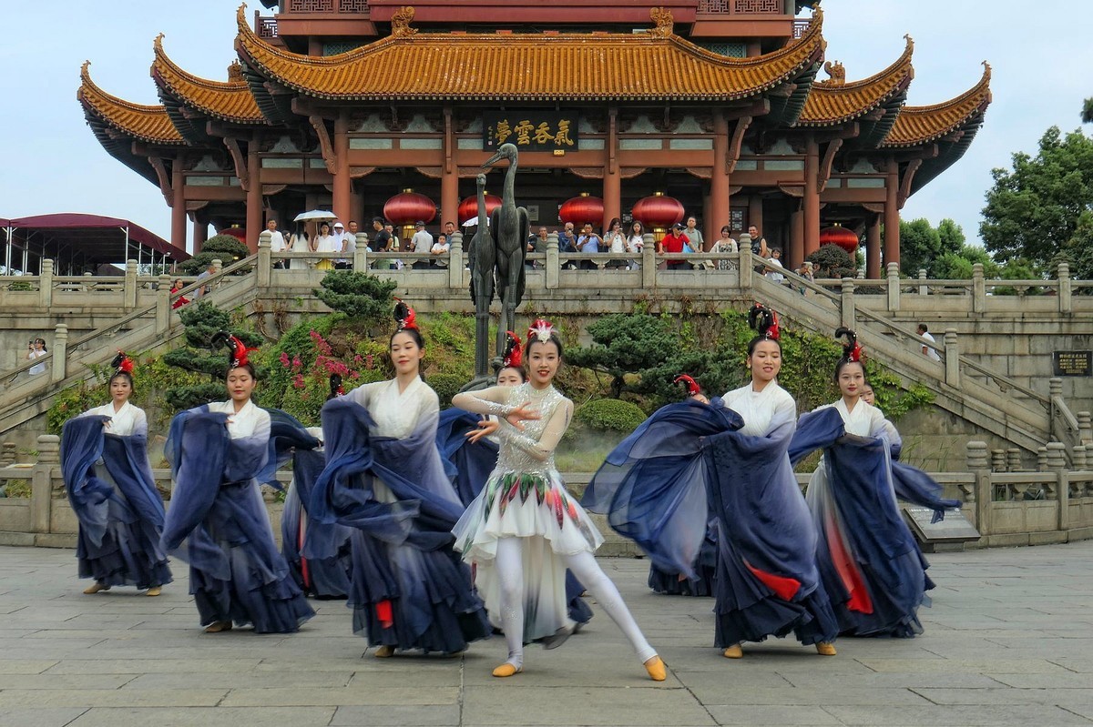 黄鹤楼舞蹈之三