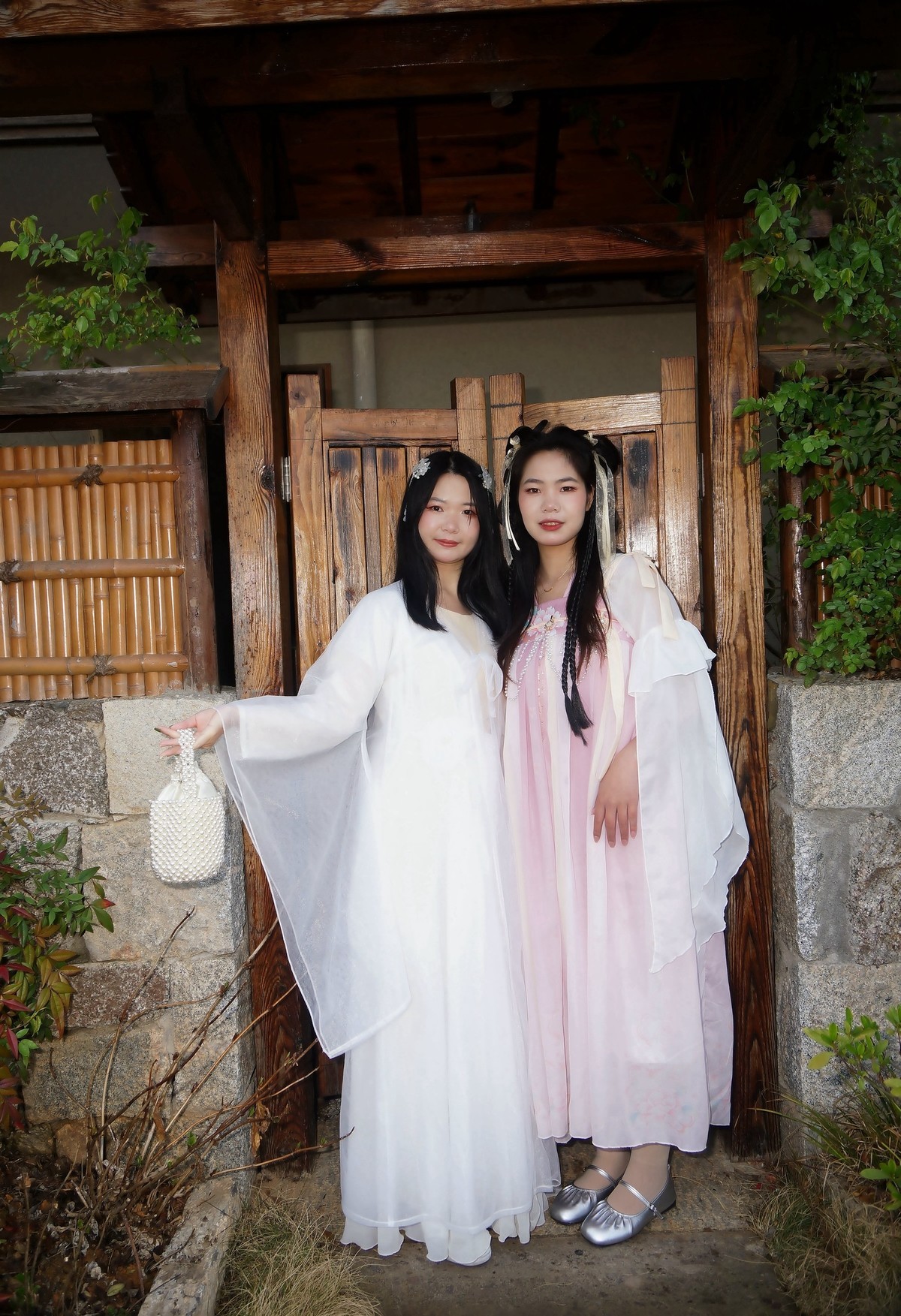 环境人像---黄梅问梅山庄的美女！