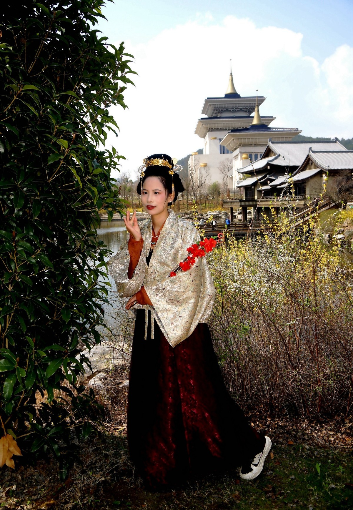 环境人像---黄梅问梅山庄的美女！