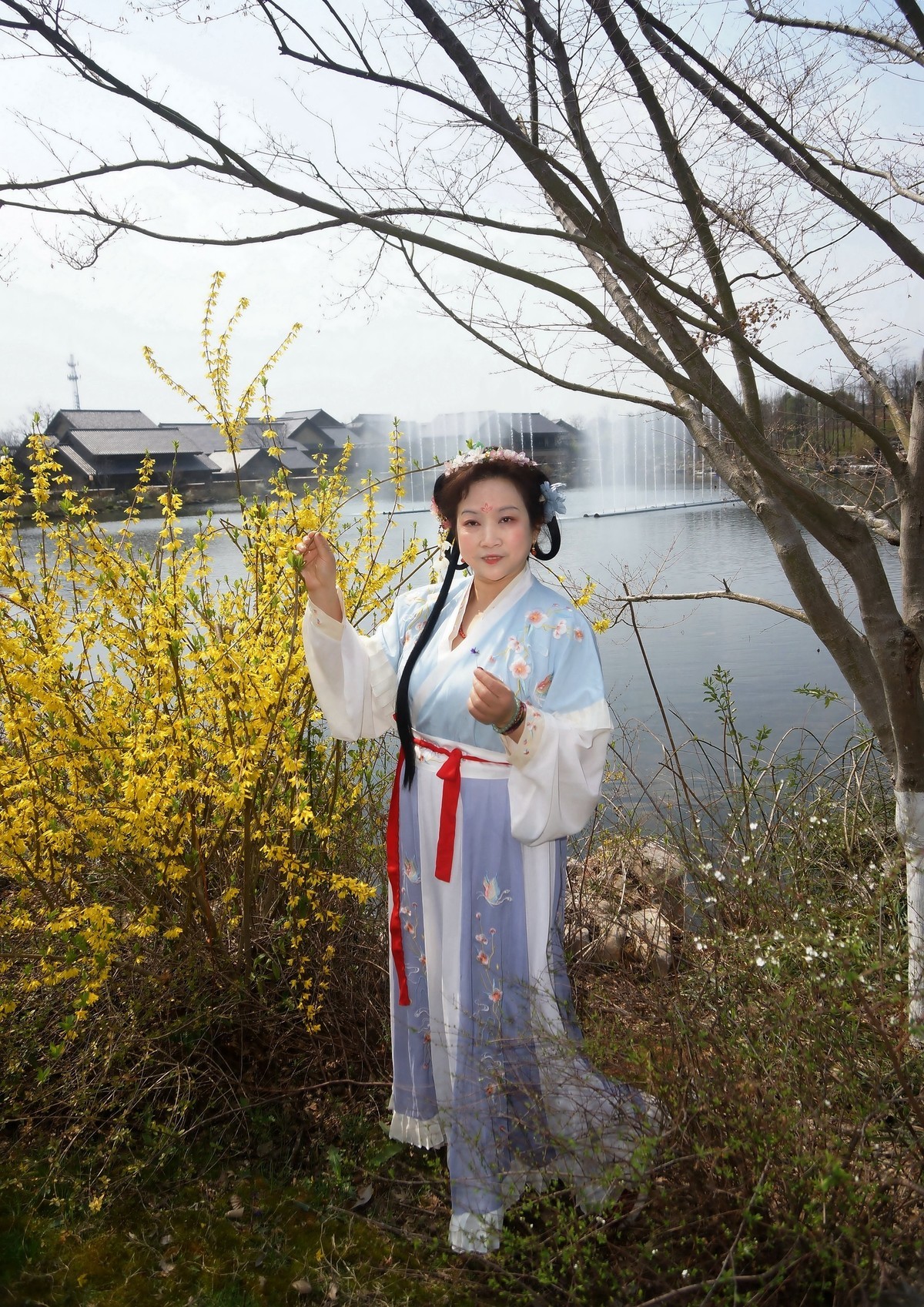 环境人像---黄梅问梅山庄的美女！