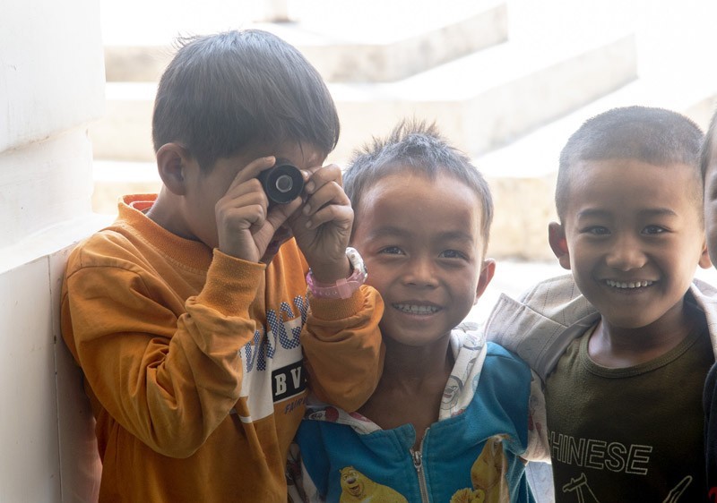 看官老爷们请给我的“云南沧源儿童项目”拍摄赐教赐教