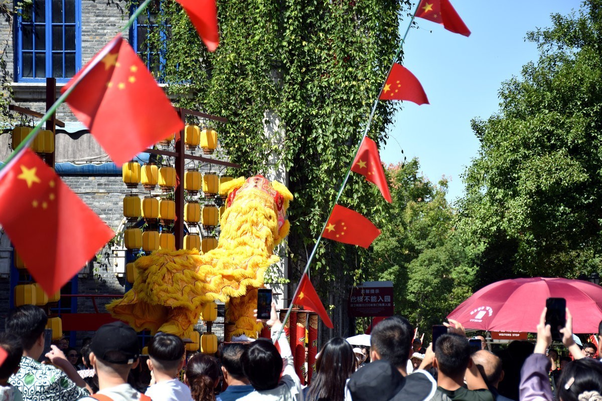 2024秋 江汉行（20）古老而温馨的舞狮表演