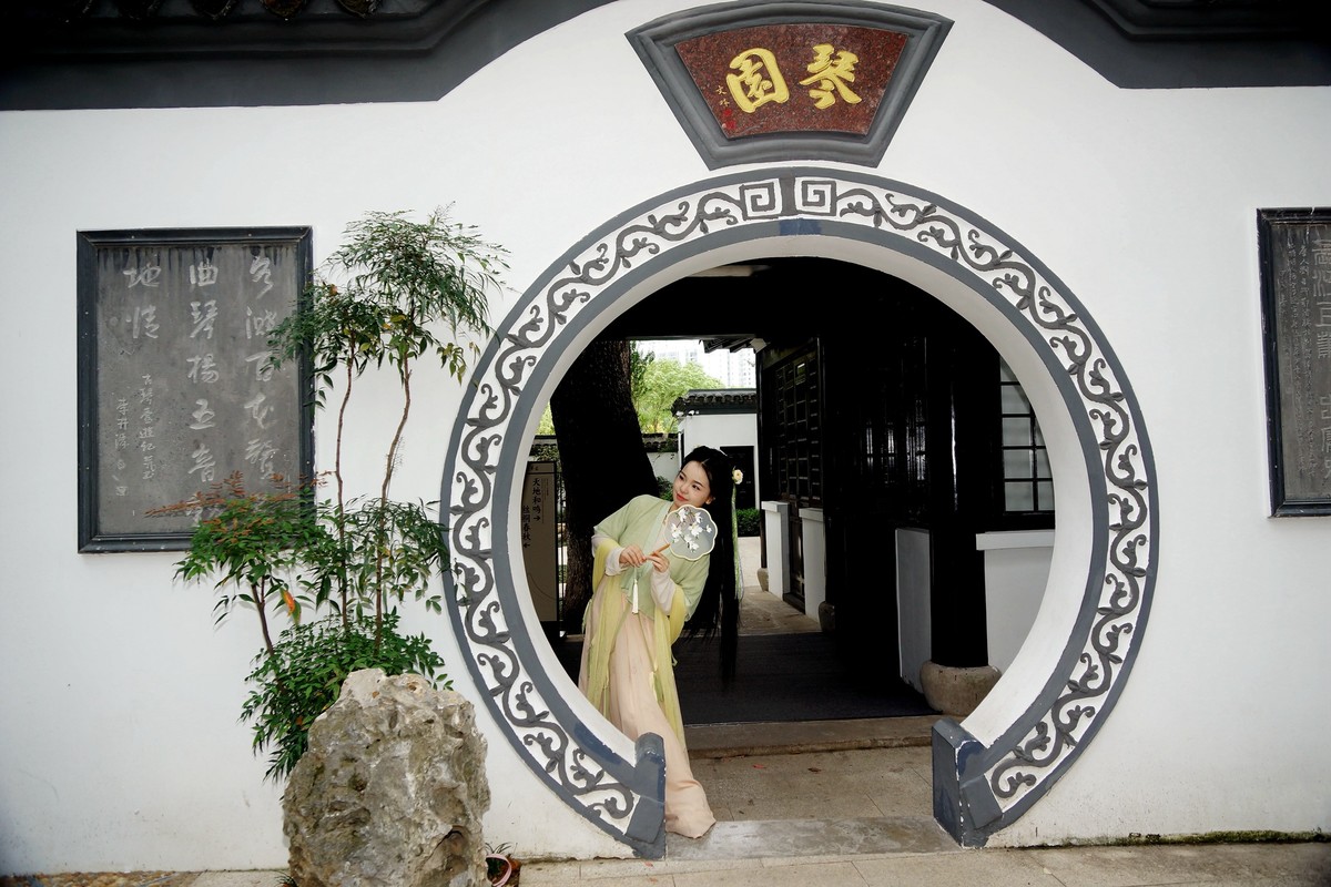 环境人像---古琴台的小姐姐！