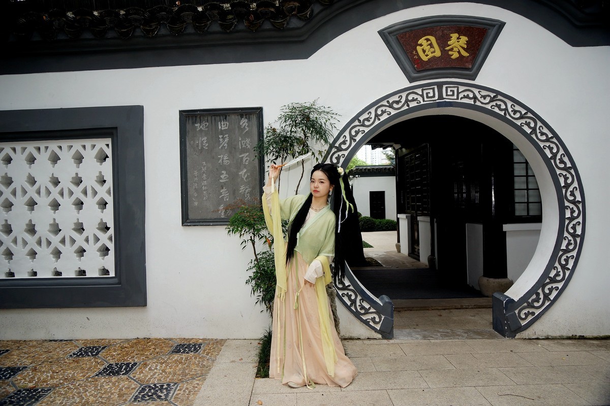 环境人像---古琴台的小姐姐！