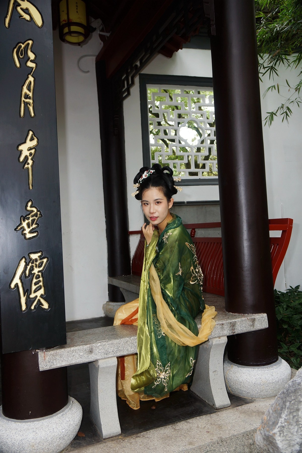 环境人像---古琴台的小姐姐！