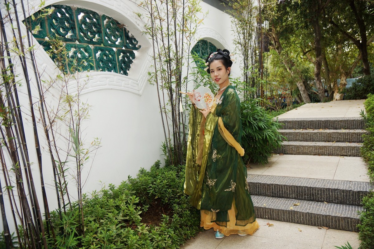 环境人像---古琴台的小姐姐！