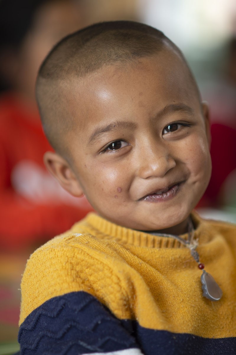 看官老爷们请给我的“云南沧源儿童项目”拍摄赐教赐教