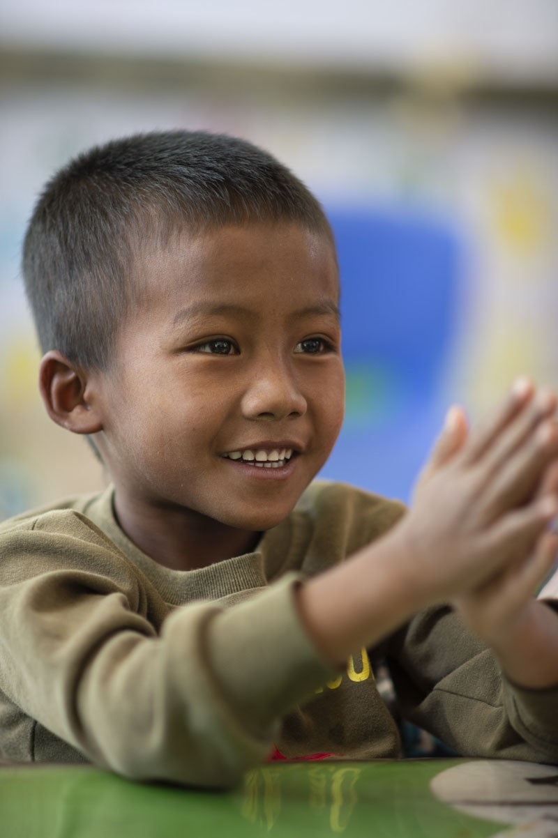 看官老爷们请给我的“云南沧源儿童项目”拍摄赐教赐教