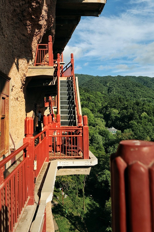 麦积山石窟（请假）