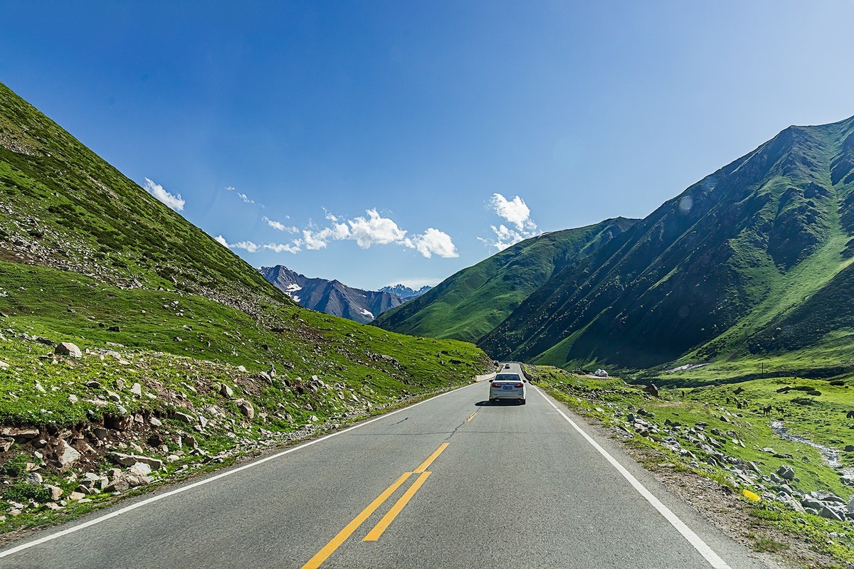 旅游记录 ：新疆 · 穿越独库公路 · 第一天· 风景在路上（5）