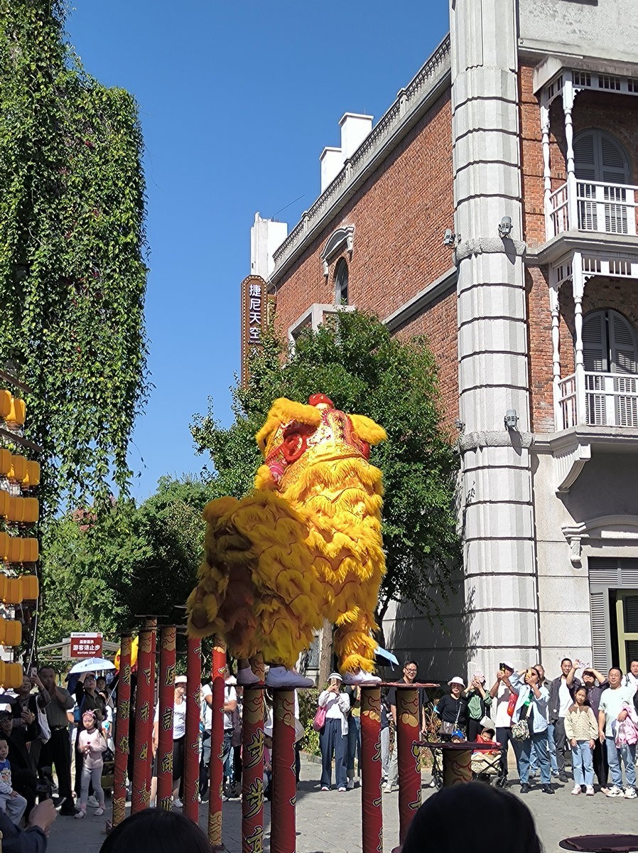 2024秋 江汉行（20）古老而温馨的舞狮表演