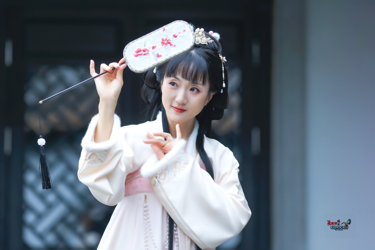 【冬日暖阳汉女】---牧原