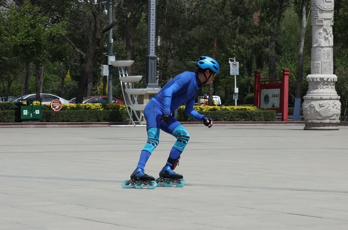 旱冰运动       1